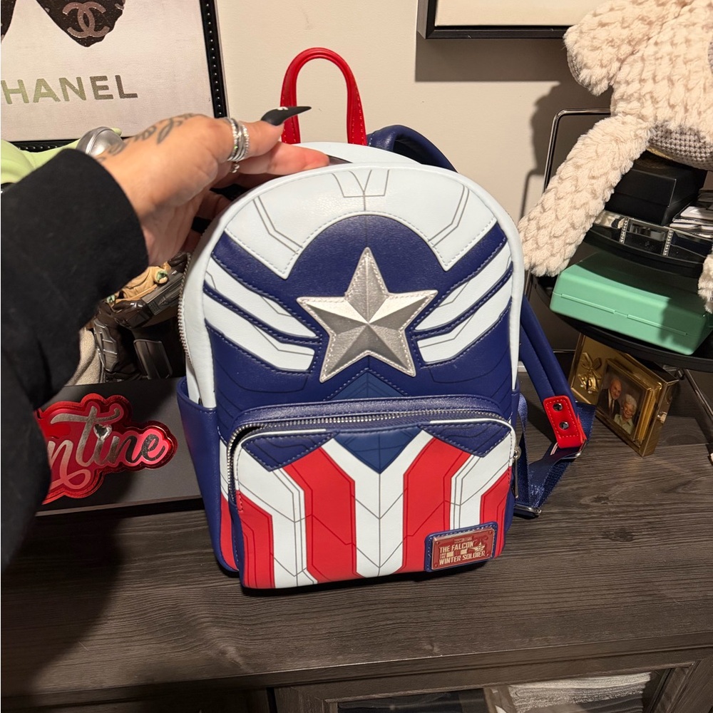NWT Loungefly Marvel Captain America Mini Backpack
